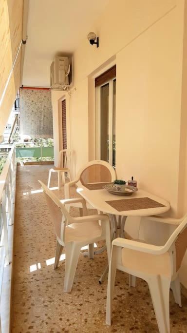Carlito"S Apartment 1 Next To Metro Station Athens Exterior photo