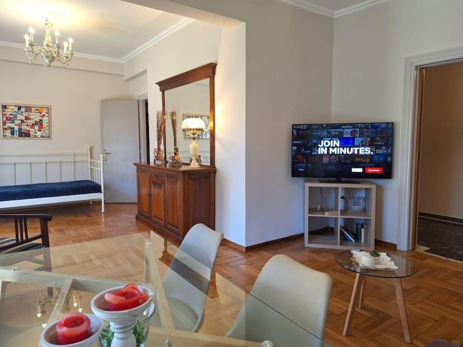 Carlito"S Apartment 1 Next To Metro Station Athens Exterior photo