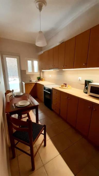 Carlito"S Apartment 1 Next To Metro Station Athens Exterior photo